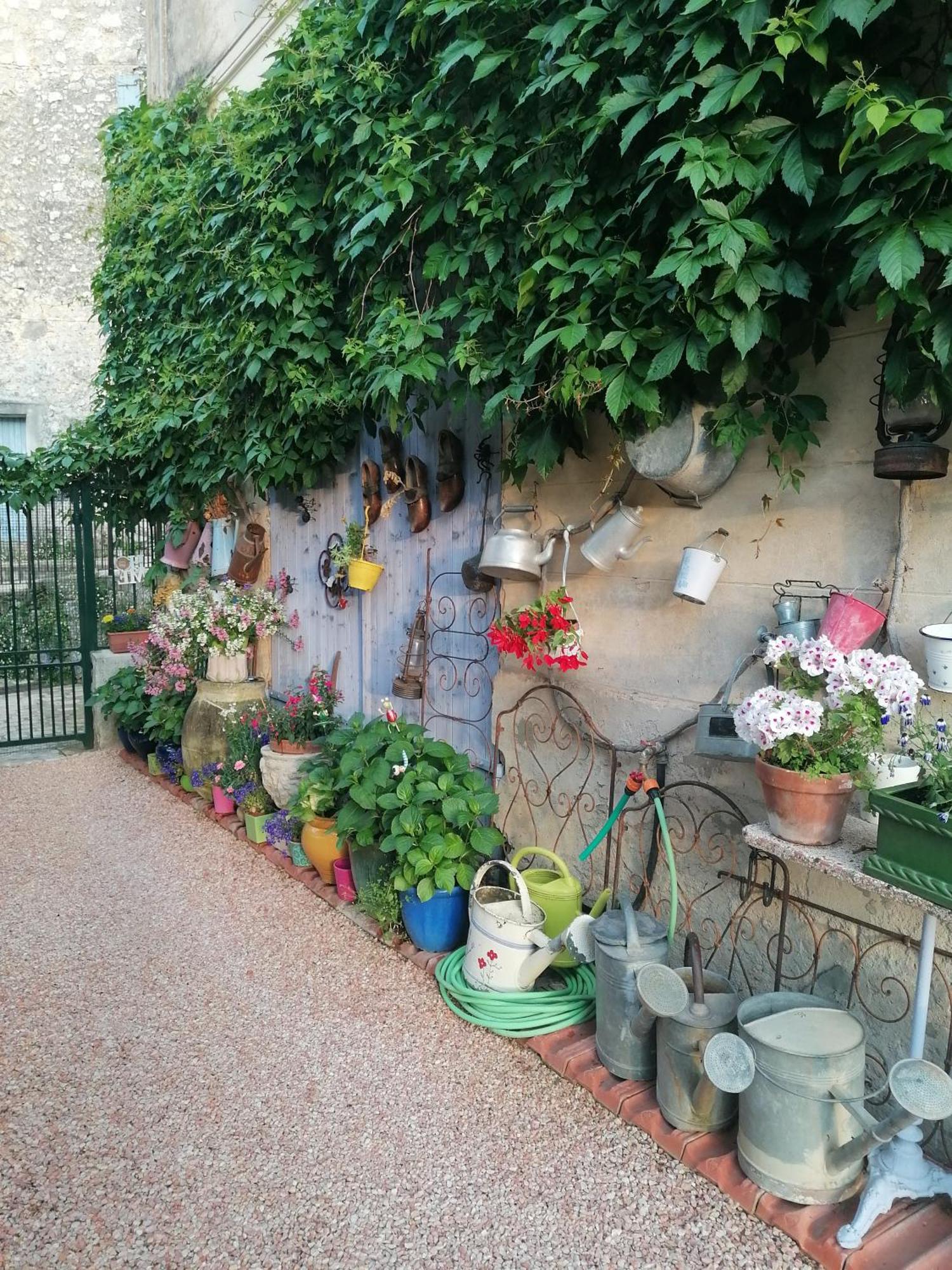Au Relais Fleuri Bed & Breakfast Gilette Exterior photo